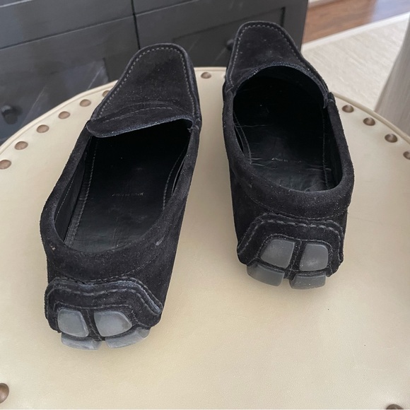 Prada Loafers. Black Suede Driver Loafers in a Size 38. - Picture 2 of 5